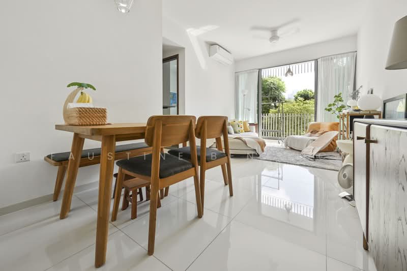 Hundred Trees, 85 West Coast Drive, 2 Bedrooms, 786 sqft, Condominium For Sale, by Faustine Benedict, 500154817 - Dining Room - PropertyGuru.com.sg