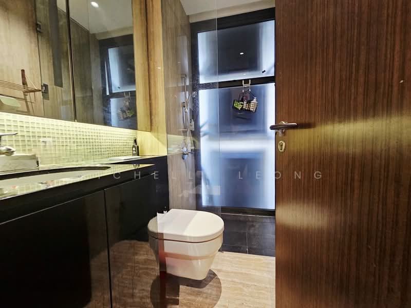 Goodwood Residence, 261 Bukit Timah Road, 3 Bedrooms, 1,119 sqft, Condominium For Rent, by Michelle Leong, 500154822 - Bathroom - PropertyGuru.com.sg