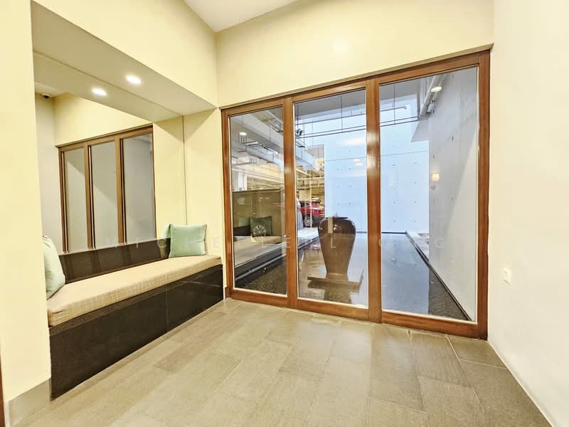Goodwood Residence, 261 Bukit Timah Road, 3 Bedrooms, 1,119 sqft, Condominium For Rent, by Michelle Leong, 500154822 - Entrance - PropertyGuru.com.sg