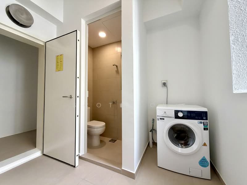 The Botany at Dairy Farm, 9 Dairy Farm Walk, 3 Bedrooms, 1,033 sqft, Condominium For Rent, by Scott Loh, 500154829 - Yard + WC + Home Shelter - PropertyGuru.com.sg