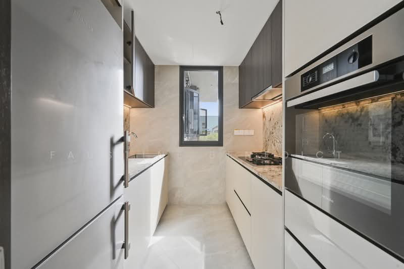Tembusu Grand, 94 Jalan Tembusu, 3 Bedrooms, 990 sqft, Condominium For Sale, by Faustine Benedict, 500154830 - Kitchen - PropertyGuru.com.sg