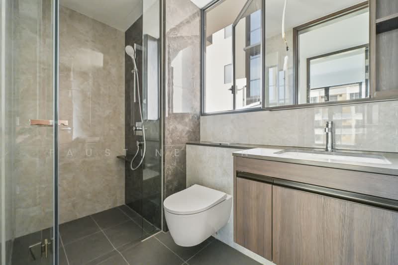 Tembusu Grand, 94 Jalan Tembusu, 3 Bedrooms, 990 sqft, Condominium For Sale, by Faustine Benedict, 500154830 - Master Bathroom - PropertyGuru.com.sg