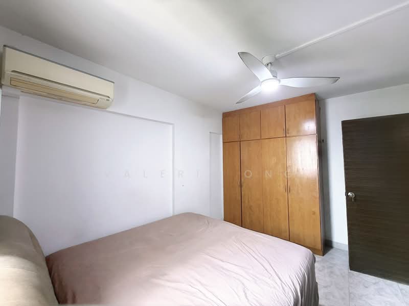 104 Bukit Purmei Road, 104 Bukit Purmei Road, 2 Bedrooms, 829 sqft, HDB Flat For Sale, by Valerie Ong, 500154850 - Master Bedroom - PropertyGuru.com.sg