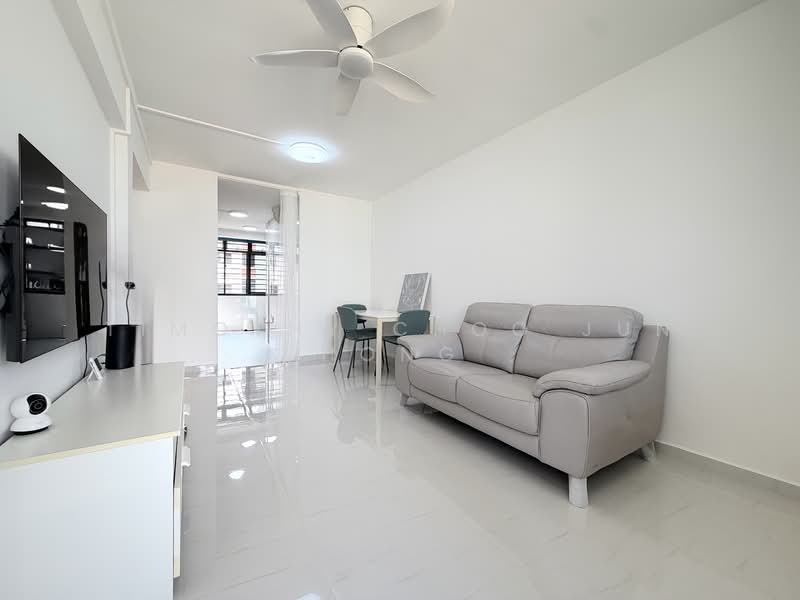 95 Old Airport Road, 95 Old Airport Road, 2 Bedrooms, 603 sqft, HDB Flat For Sale, by Timothy Choo Jun Hong, 500154853 - Living Room - PropertyGuru.com.sg