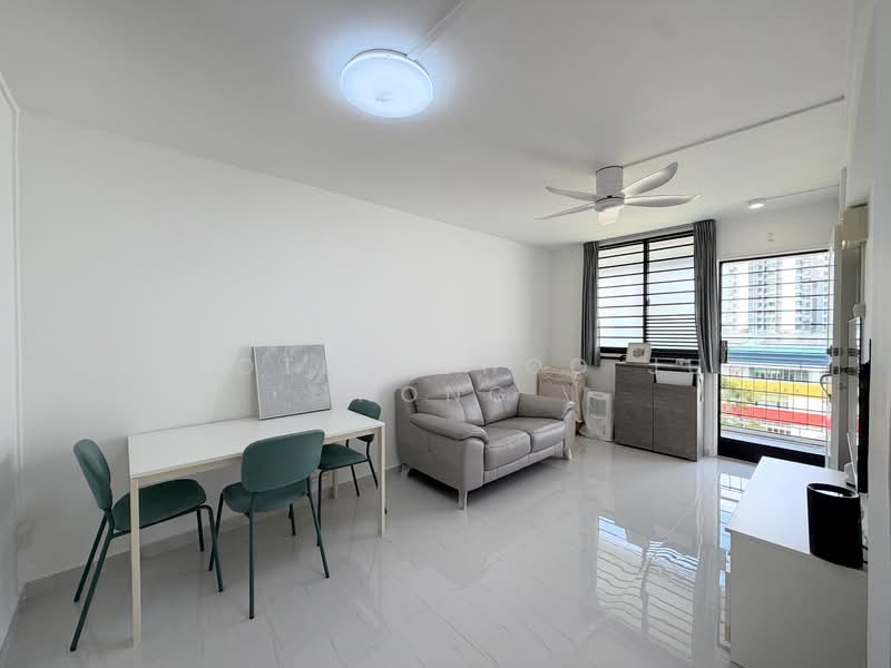95 Old Airport Road, 95 Old Airport Road, 2 Bedrooms, 603 sqft, HDB Flat For Sale, by Timothy Choo Jun Hong, 500154853 - Living Room - PropertyGuru.com.sg