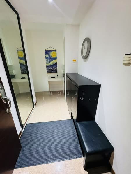 Queens, 10 Stirling Road, Room Rental, 100 sqft, Condominium For Rent, by Leo, 500154864 - Entrance - PropertyGuru.com.sg