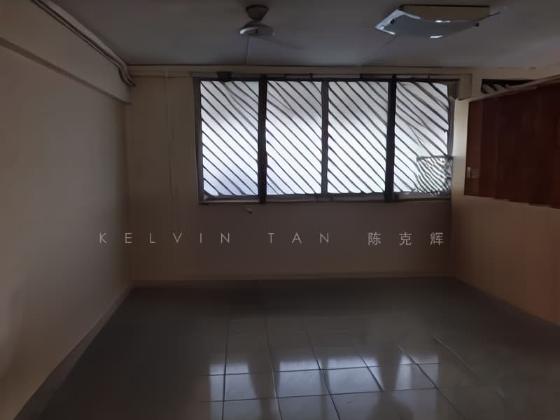 125 Bishan Street 12, 125 Bishan Street 12, 3 Bedrooms, 904 sqft, HDB Flat For Rent, by Kelvin Tan 陈克辉, 500154879 - Living Room - PropertyGuru.com.sg