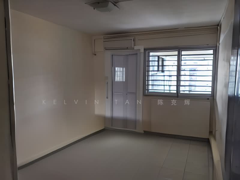 125 Bishan Street 12, 125 Bishan Street 12, 3 Bedrooms, 904 sqft, HDB Flat For Rent, by Kelvin Tan 陈克辉, 500154879 - Master Bedroom - PropertyGuru.com.sg
