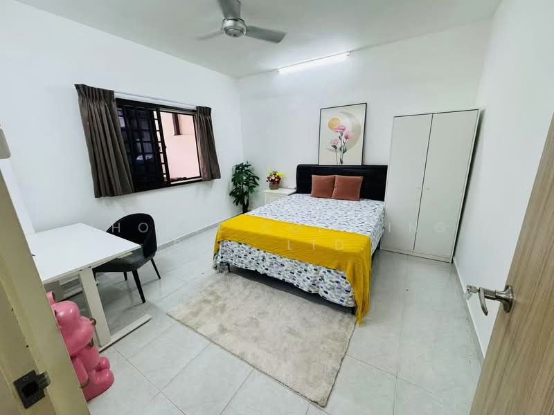 Jalan Asas,Fuyong Estate, 17 Jln Asas, Room Rental, 120 sqft, Bungalow House For Rent, by LEO, 500154888 - Bedroom - PropertyGuru.com.sg