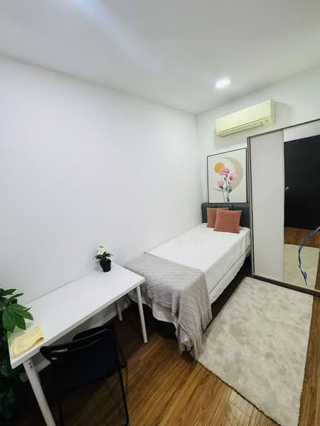 Jalan Asas,Fuyong Estate, 17 Jln Asas, Room Rental, 120 sqft, Bungalow House For Rent, by LEO, 500154888 - Bedroom - PropertyGuru.com.sg