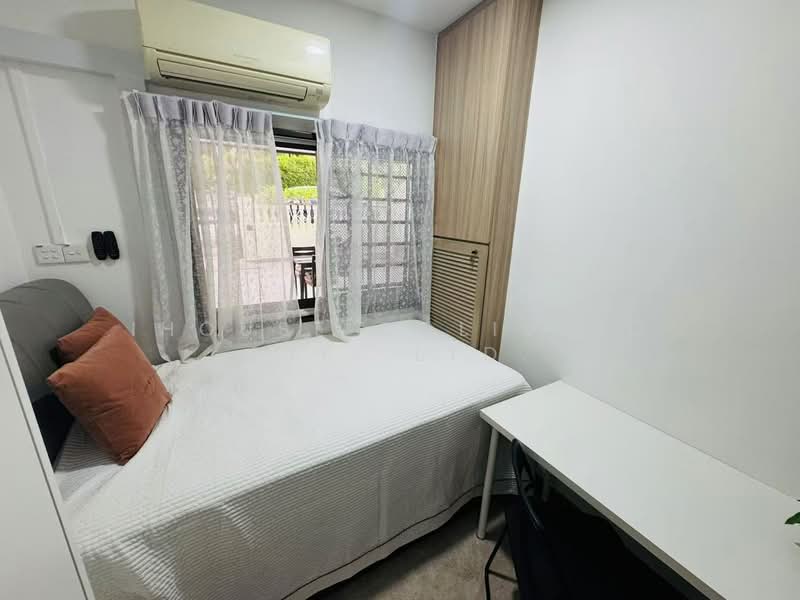 Jalan Asas,Fuyong Estate, 17 Jln Asas, Room Rental, 120 sqft, Bungalow House For Rent, by LEO, 500154888 - Bedroom - PropertyGuru.com.sg