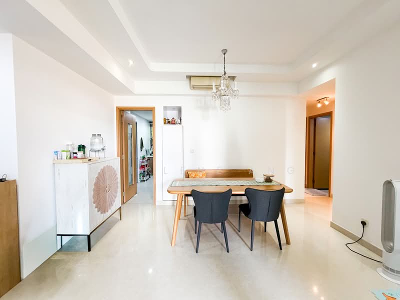 Waterford Residence, 21 Kim Yam Road, 3 Bedrooms, 1,044 sqft, Condominium For Sale, by Shirlene Ang, 500154901 - Dining Room - PropertyGuru.com.sg