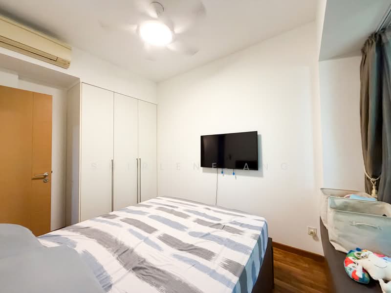 Waterford Residence, 21 Kim Yam Road, 3 Bedrooms, 1,044 sqft, Condominium For Sale, by Shirlene Ang, 500154901 - Bedroom - PropertyGuru.com.sg