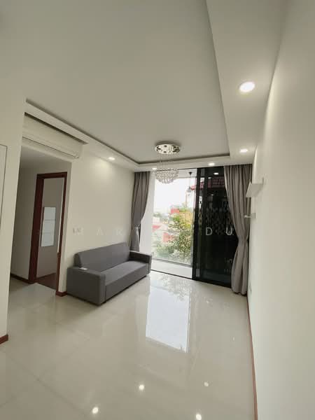 Singa Hills, 33 Jalan Singa, 2 Bedrooms, 667 sqft, Apartment For Sale, by Martin Du, 500154910 - Living Room - PropertyGuru.com.sg
