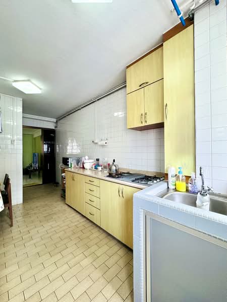 120 Pending Road, 120 Pending Road, 3 Bedrooms, 904 sqft, HDB Flat For Sale, by Michelle Yow, 500154913 - Kitchen - PropertyGuru.com.sg