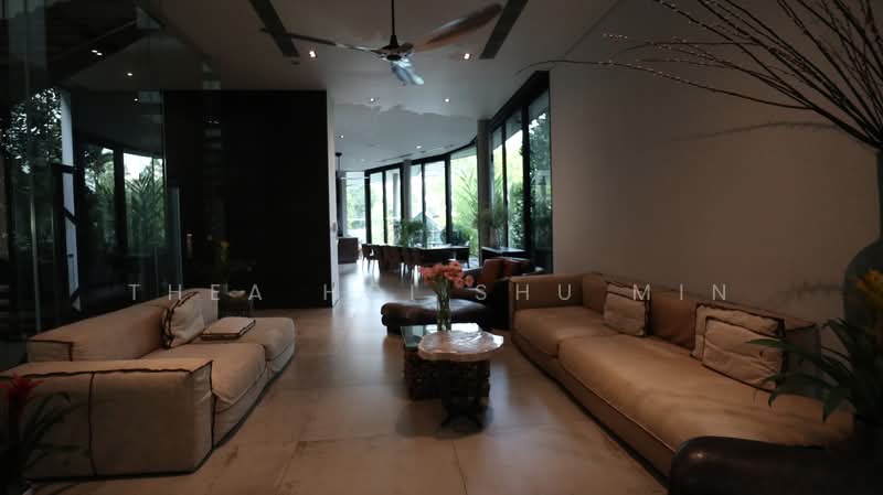 ⭐️Modern Bukit Timah Detached⭐️, , 5 Bedrooms, 6,000 sqft, Detached House For Sale, by Thea Hoi Shu Min, 500154915 - Living Room - PropertyGuru.com.sg