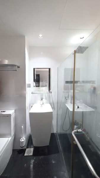 Seletaris, 507 Sembawang Road, 3 Bedrooms, 1,238 sqft, Condominium For Sale, by Bernard Lee, 500154917 - Bathroom - PropertyGuru.com.sg