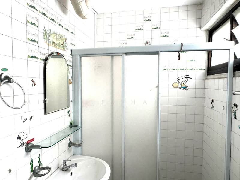 110 Bishan Street 12, 110 Bishan Street 12, 3 Bedrooms, 904 sqft, HDB Flat For Sale, by Michelle Shah 蔡美华, 500154922 - Bathroom - PropertyGuru.com.sg