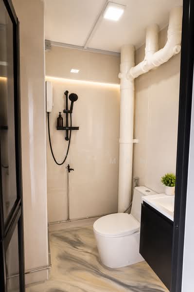 906 Jurong West Street 91, 906 Jurong West Street 91, 4 Bedrooms, 1,561 sqft, HDB Flat For Sale, by Azhar Sulaiman, 500154923 - Bathroom - PropertyGuru.com.sg