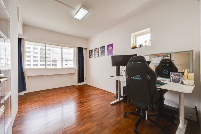 724 Pasir Ris Street 72, 724 Pasir Ris Street 72, 4 Bedrooms, 1,324 sqft, HDB Flat For Sale, by Andy Lim 林佳俊, 500154926 - Study - PropertyGuru.com.sg