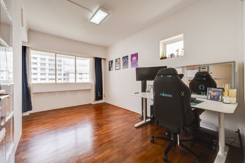 724 Pasir Ris Street 72, 724 Pasir Ris Street 72, 4 Bedrooms, 1,324 sqft, HDB Flat For Sale, by Joyce Lye Hui Xin, 500154927 - Study - PropertyGuru.com.sg