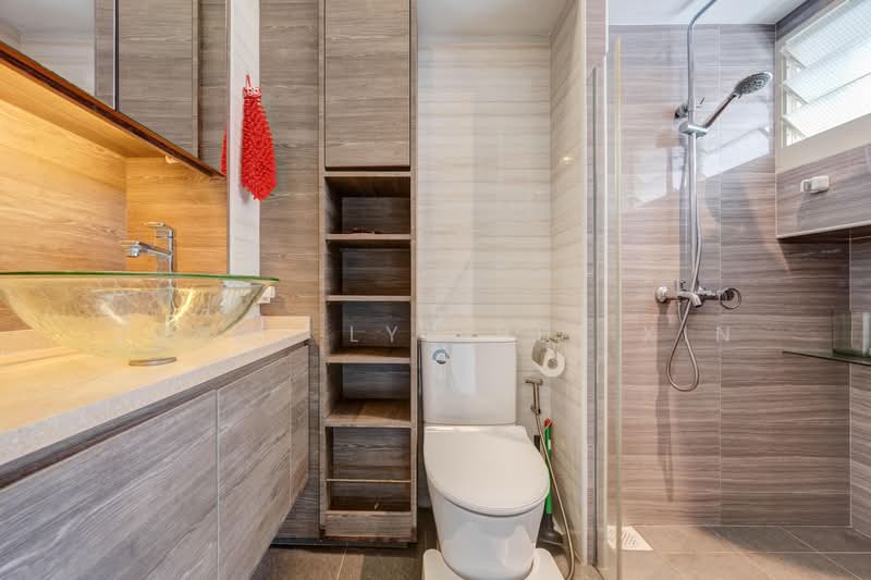 724 Pasir Ris Street 72, 724 Pasir Ris Street 72, 4 Bedrooms, 1,324 sqft, HDB Flat For Sale, by Joyce Lye Hui Xin, 500154927 - Bathroom - PropertyGuru.com.sg
