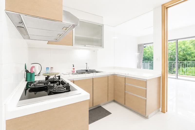 ⭐️ Nan Hua Primary Freehold 4 Bedder ⭐️, , 4 Bedrooms, 1,500 sqft, Condominium For Sale, by Keith Lim, 500154930 - Kitchen - PropertyGuru.com.sg