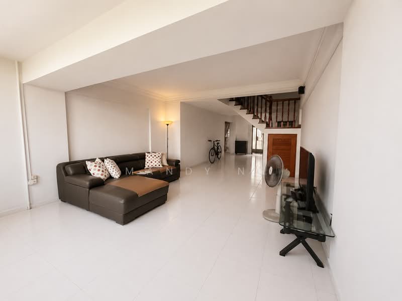 722 Bedok Reservoir Road, 722 Bedok Reservoir Road, 3 Bedrooms, 1,496 sqft, HDB Flat For Sale, by Mandy Ng, 500154938 - Living Room - PropertyGuru.com.sg