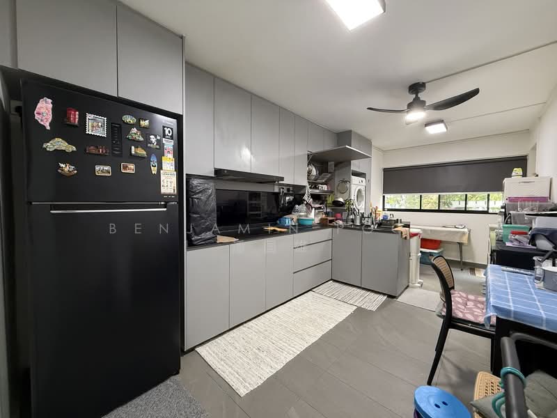 736 Yishun Street 72, 736 Yishun Street 72, 2 Bedrooms, 721 sqft, HDB Flat For Sale, by Benjamin Poon 潘国雄, 500154940 - Kitchen - PropertyGuru.com.sg