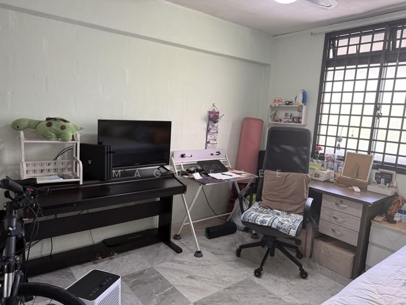 545 Serangoon North Avenue 3, 545 Serangoon North Avenue 3, Room Rental, 102 sqft, HDB Flat For Rent, by Maggie Lee, 500154946 - Study - PropertyGuru.com.sg