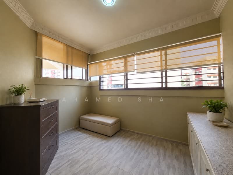 426 Jurong West Avenue 1, 426 Jurong West Avenue 1, 3 Bedrooms, 1,431 sqft, HDB Flat For Sale, by Ahamed Sha, 500154947 - Balcony - PropertyGuru.com.sg