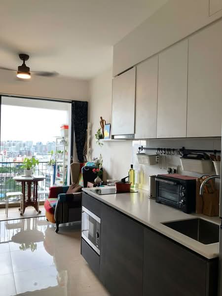 Sims Urban Oasis, 2 Sims Drive, 1 Bedroom, 441 sqft, Condominium For Rent, by Lawrence Chua, 500154972 - Kitchen - PropertyGuru.com.sg