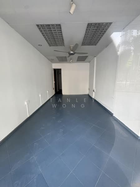 Half Shophse near Buona Vista, Ghim Moh road, 400 sqft, Shop / Shophouse For Rent, by Stanley Wong, 500154975 - Interior - CommercialGuru.com.sg