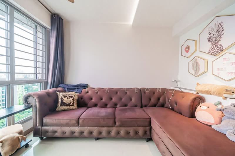 106A Bidadari Park Drive, 106A Bidadari Park Drive, 3 Bedrooms, 1,012 sqft, HDB Flat For Sale, by Velisa Leong, 500154989 - Living Room - PropertyGuru.com.sg