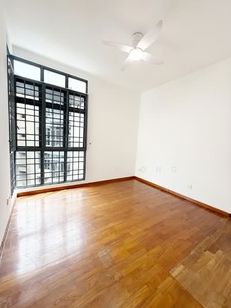 Carissa Park Condo, 2 Flora Drive, 3 Bedrooms, 1,324 sqft, Condominium For Rent, by Alicia Ong, 500154990 - Interior - PropertyGuru.com.sg