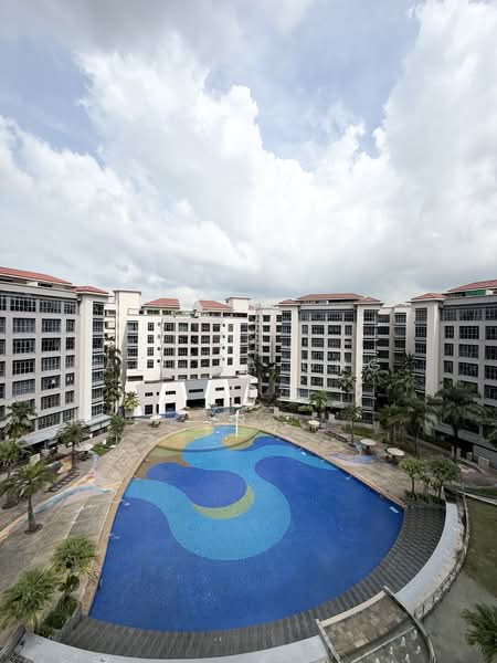 Carissa Park Condo, 2 Flora Drive, 3 Bedrooms, 1,324 sqft, Condominium For Rent, by Alicia Ong, 500154990 - Exterior - PropertyGuru.com.sg