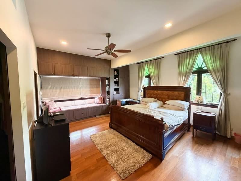 Brighton Crescent, Cul de Sac Road, 5 Bedrooms, 3,000 sqft, Semi-Detached House For Sale, by Harry Yap, 500154996 - Bedroom - PropertyGuru.com.sg