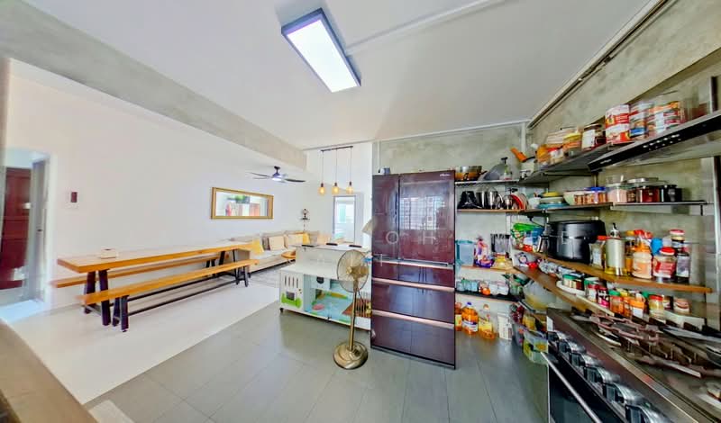 866 Tampines Street 83, 866 Tampines Street 83, 4 Bedrooms, 1,345 sqft, HDB Flat For Sale, by Zarina Mohamed Ali, 500155006 - Kitchen - PropertyGuru.com.sg