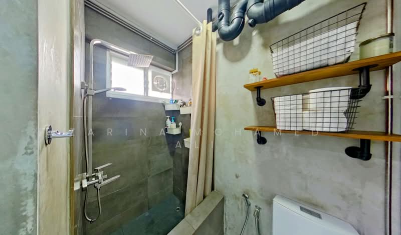 866 Tampines Street 83, 866 Tampines Street 83, 4 Bedrooms, 1,345 sqft, HDB Flat For Sale, by Zarina Mohamed Ali, 500155006 - Bathroom - PropertyGuru.com.sg