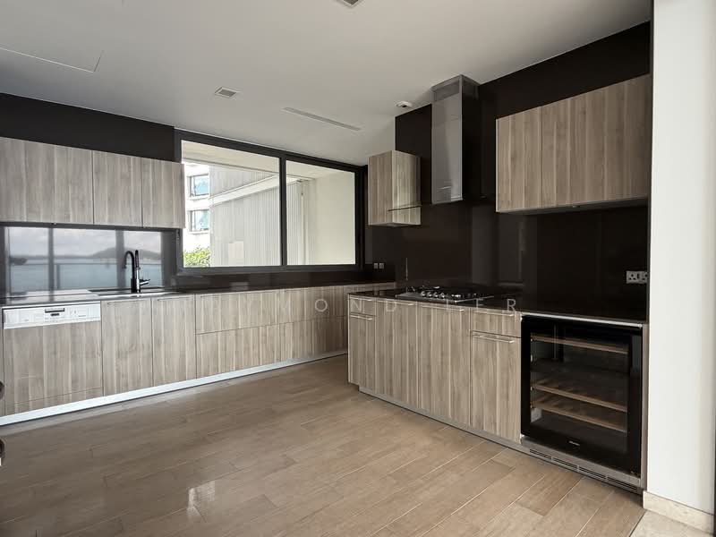 Cape Royale, 23 Cove Way, 4 Bedrooms, 2,508 sqft, Condominium For Rent, by Raymond Ler, 500155008 - Kitchen - PropertyGuru.com.sg