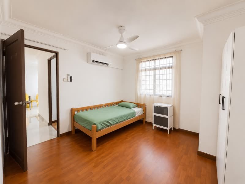 678C Jurong West Street 64, 678C Jurong West Street 64, 3 Bedrooms, 1,184 sqft, HDB Flat For Rent, by James Seah, 500155019 - Bedroom - PropertyGuru.com.sg