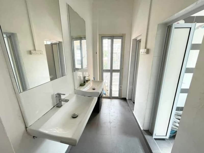 10B Whampoa Drive, , Room Rental, 60 sqft, Walk-up Apartment For Rent, by Alan Loh, 500155036 - Bathroom - PropertyGuru.com.sg