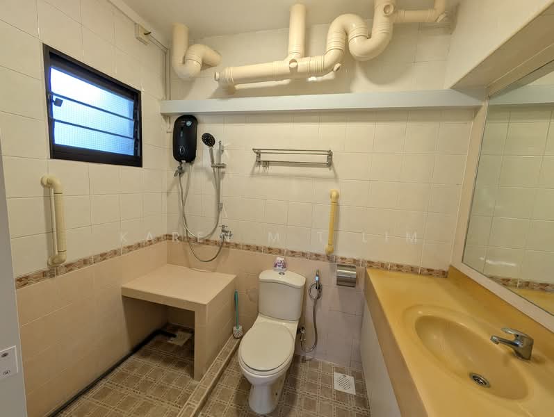 109A Depot Road, 109A Depot Road, Room Rental, 250 sqft, HDB Flat For Rent, by Karen M T Lim, 500155048 - Bathroom - PropertyGuru.com.sg