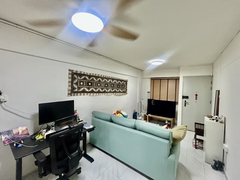 528 Bedok North Street 3, 528 Bedok North Street 3, 2 Bedrooms, 731 sqft, HDB Flat For Sale, by Leon Lee, 500155053 - Living Room - PropertyGuru.com.sg