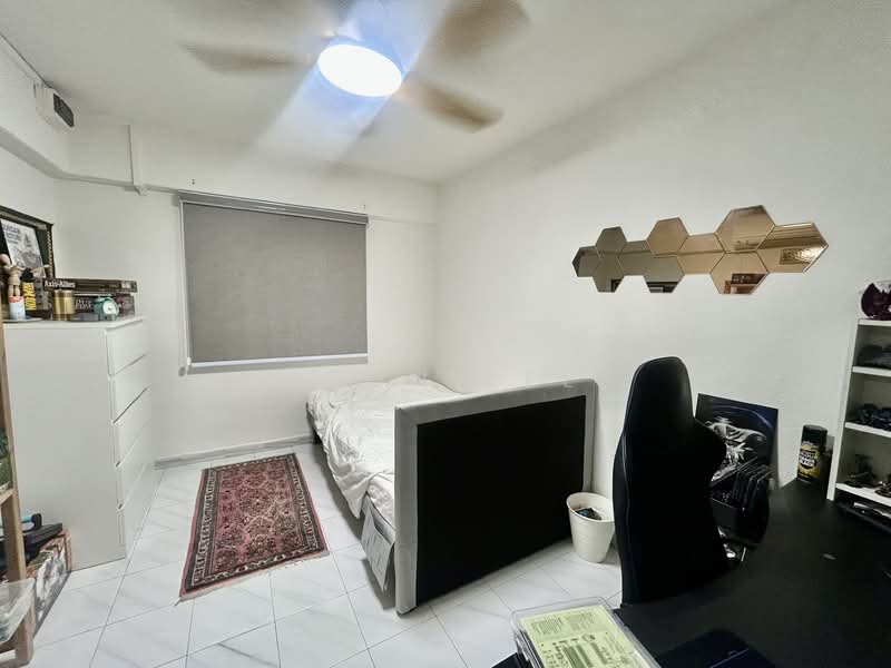 528 Bedok North Street 3, 528 Bedok North Street 3, 2 Bedrooms, 731 sqft, HDB Flat For Sale, by Leon Lee, 500155053 - Bedroom - PropertyGuru.com.sg