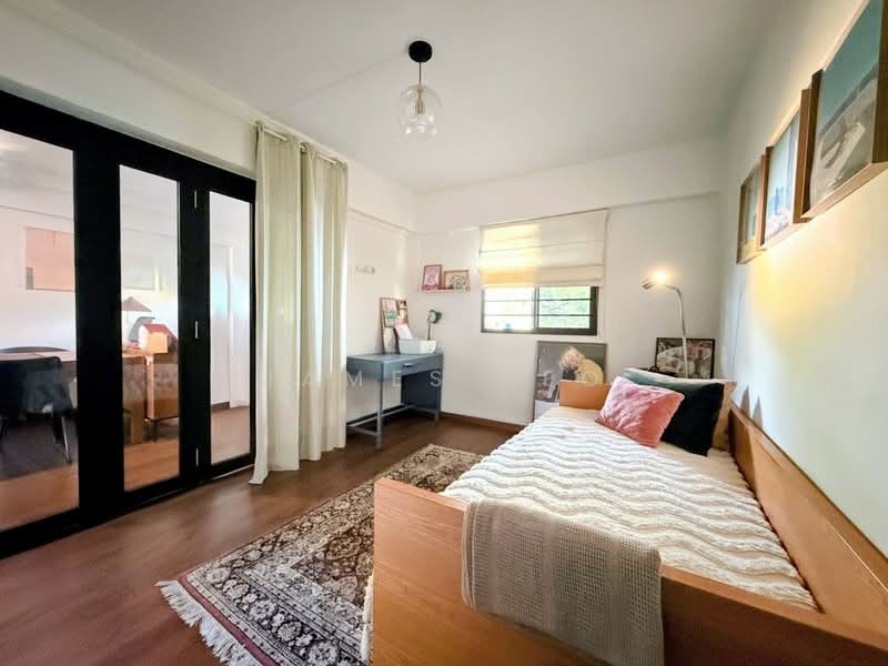 128 Bedok North Street 2, 128 Bedok North Street 2, 2 Bedrooms, 721 sqft, HDB Flat For Sale, by James Yeo, 500155056 - Bedroom - PropertyGuru.com.sg