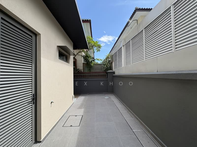 CHEAP! BRAND NEW SEMI-D C/W LIFT, Old Upper Thomson Road, 5 Bedrooms, 5,337 sqft, Semi-Detached House For Sale, by Alex Khoo, 500155061 - Exterior - PropertyGuru.com.sg