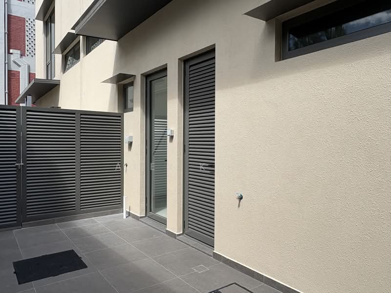 CHEAP! BRAND NEW SEMI-D C/W LIFT, Old Upper Thomson Road, 5 Bedrooms, 5,337 sqft, Semi-Detached House For Sale, by Alex Khoo, 500155061 - Exterior - PropertyGuru.com.sg