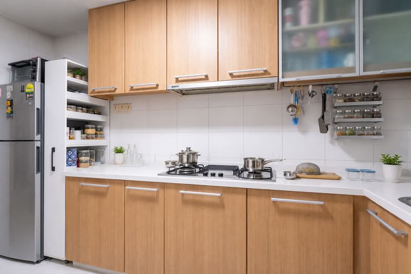 The Waterina, 73 Lorong 40 Geylang, 2 Bedrooms, 1,313 sqft, Apartment For Rent, by Tricia Lim, 500155093 - Kitchen - PropertyGuru.com.sg