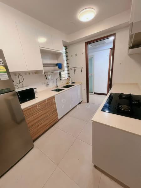 Trellis Towers, 700 Toa Payoh Lorong 1, Room Rental, 120 sqft, Condominium For Rent, by Fennie, 500155095 - Kitchen - PropertyGuru.com.sg